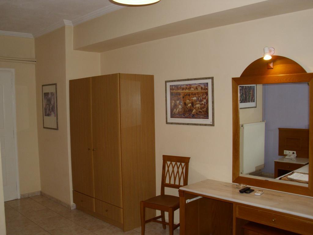 Hotel Cybele Pefki Atene Esterno foto