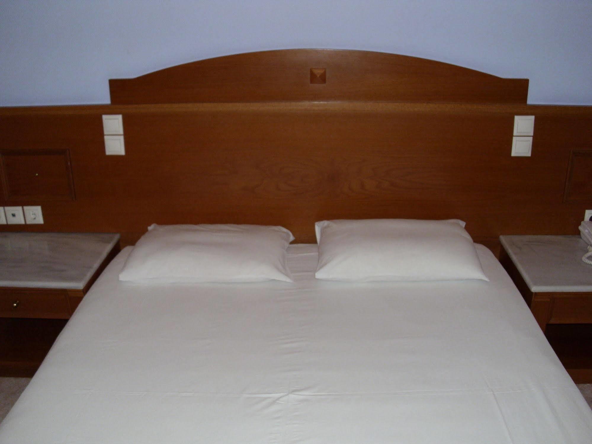 Hotel Cybele Pefki Atene Esterno foto